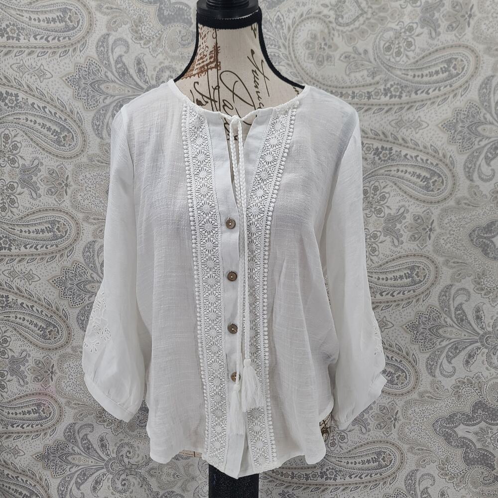 I.N Studio White Cottagecore feminine flowy eyelet design lace fairy Size PM